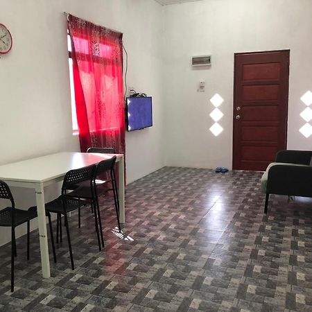 Homestay Idaman B B With 2 Room Aircond 2 Quen Bed And Not Sharing Room -Privacy 瓜拉丁加奴 外观 照片