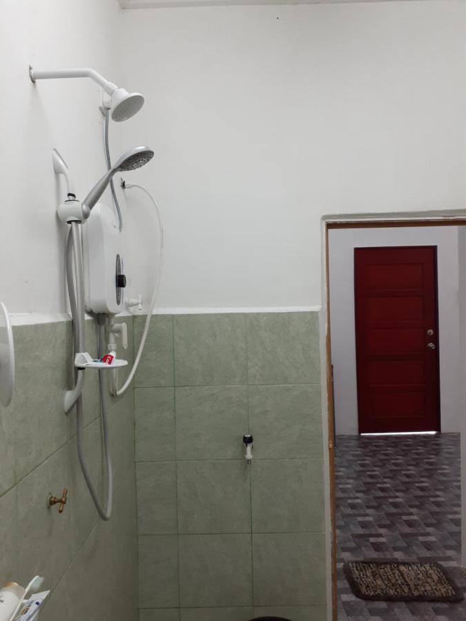 Homestay Idaman B B With 2 Room Aircond 2 Quen Bed And Not Sharing Room -Privacy 瓜拉丁加奴 外观 照片