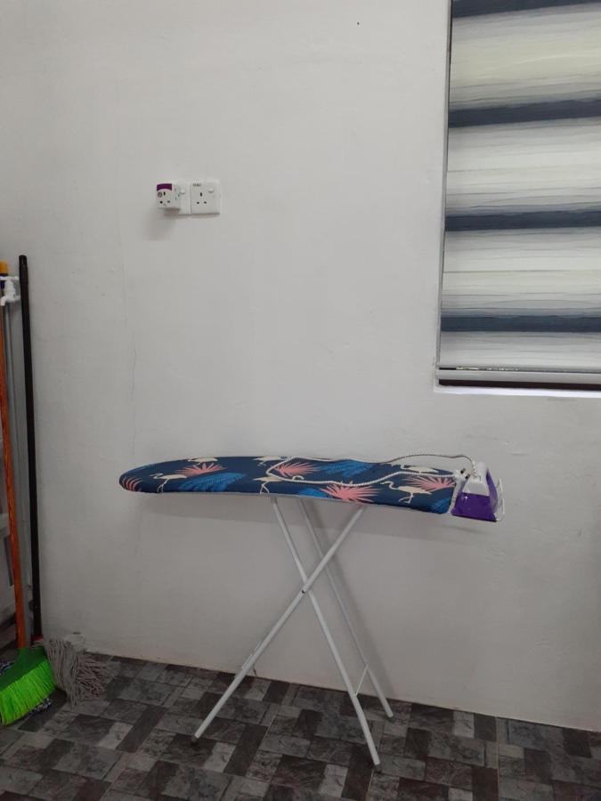 Homestay Idaman B B With 2 Room Aircond 2 Quen Bed And Not Sharing Room -Privacy 瓜拉丁加奴 外观 照片
