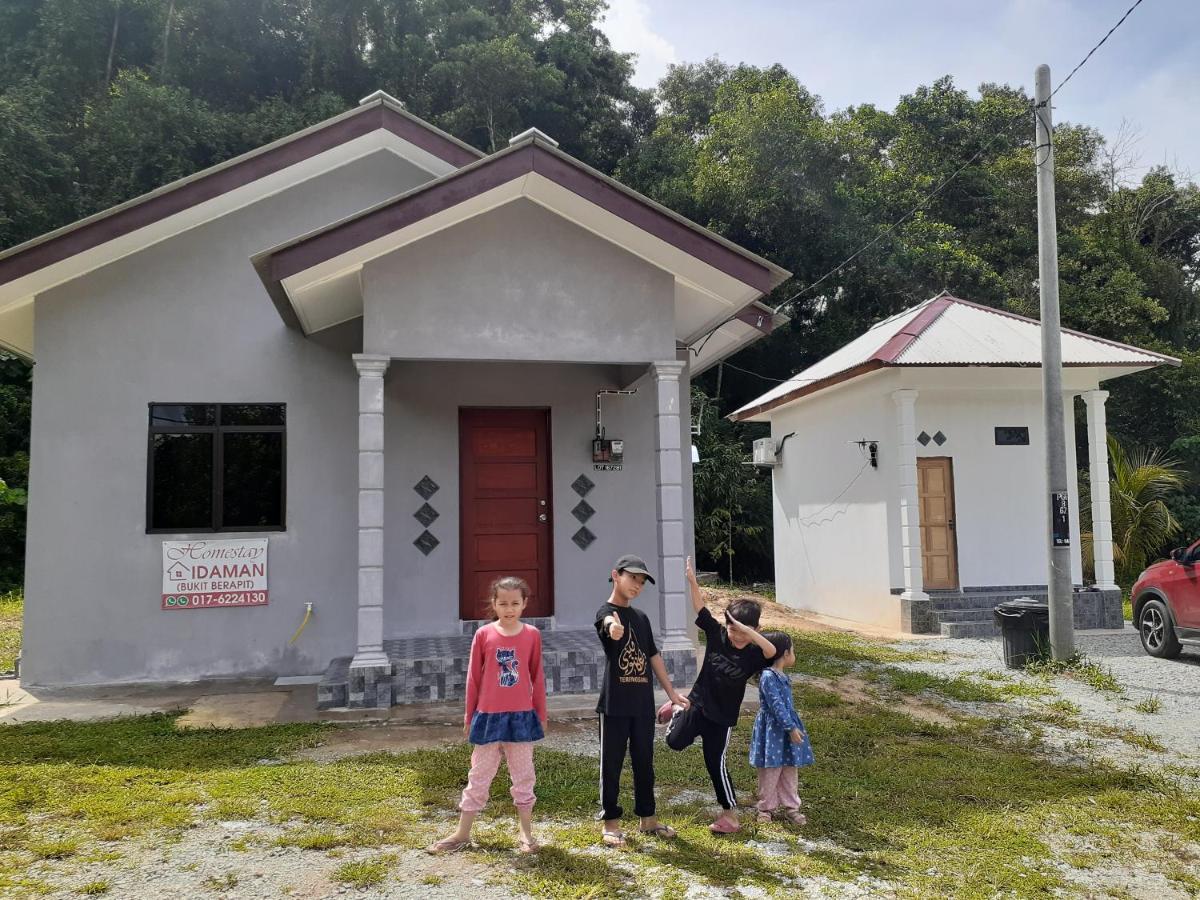 Homestay Idaman B B With 2 Room Aircond 2 Quen Bed And Not Sharing Room -Privacy 瓜拉丁加奴 外观 照片