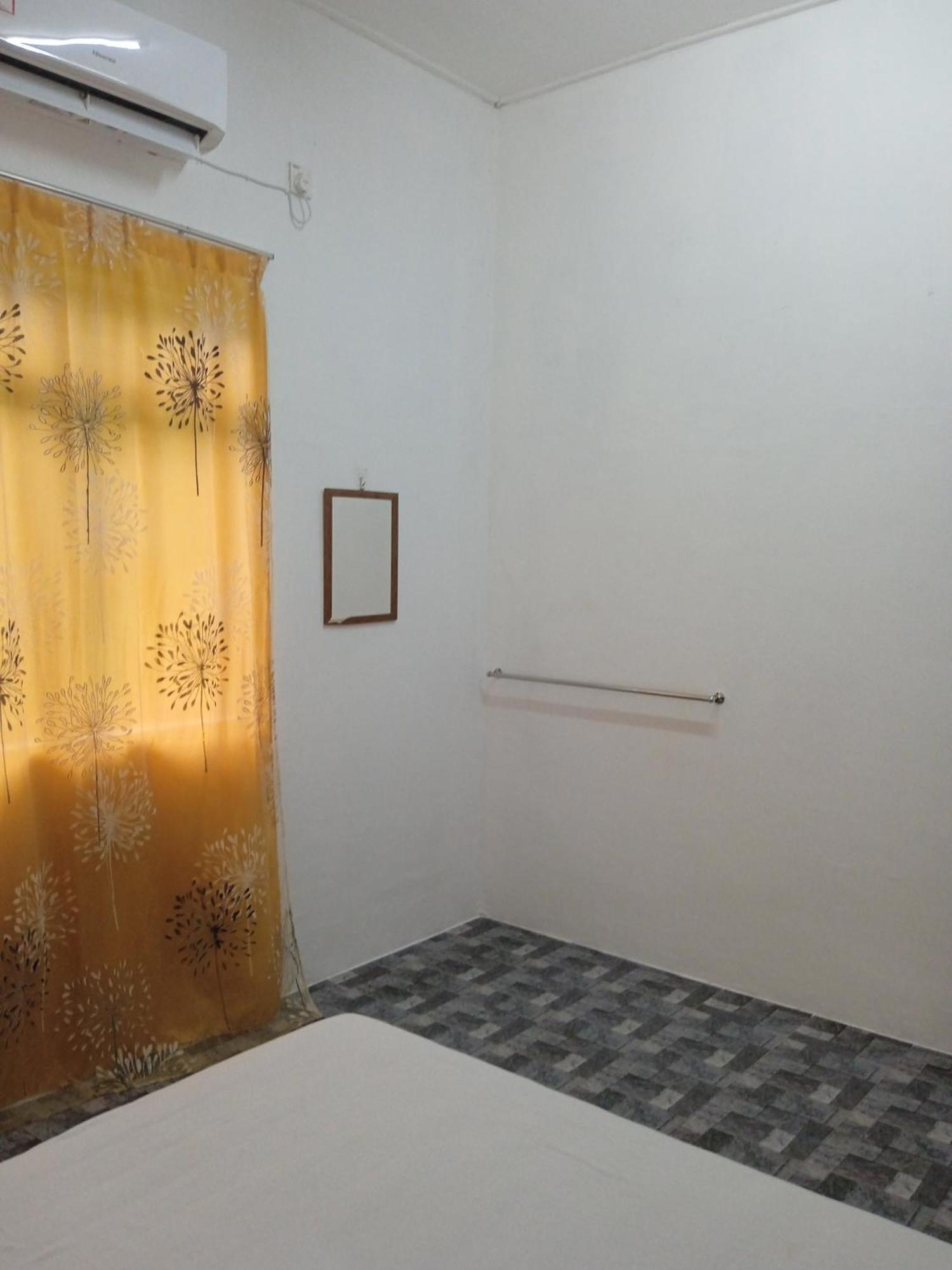 Homestay Idaman B B With 2 Room Aircond 2 Quen Bed And Not Sharing Room -Privacy 瓜拉丁加奴 外观 照片