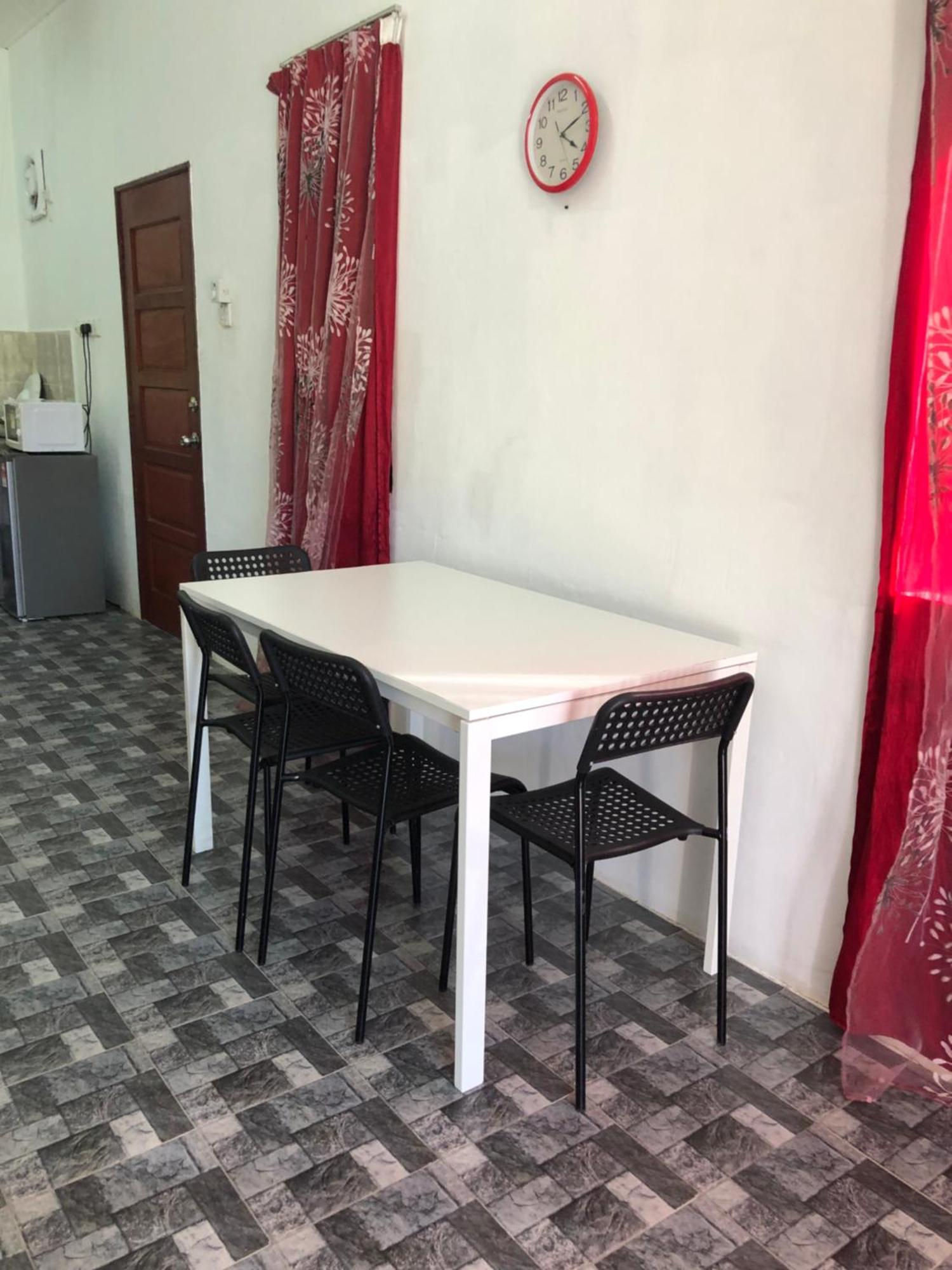 Homestay Idaman B B With 2 Room Aircond 2 Quen Bed And Not Sharing Room -Privacy 瓜拉丁加奴 外观 照片
