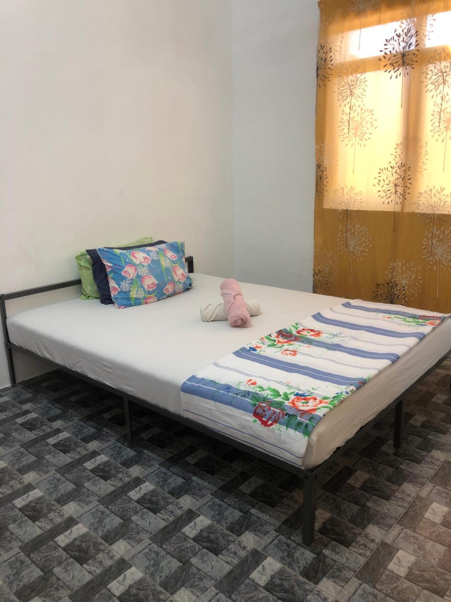 Homestay Idaman B B With 2 Room Aircond 2 Quen Bed And Not Sharing Room -Privacy 瓜拉丁加奴 外观 照片
