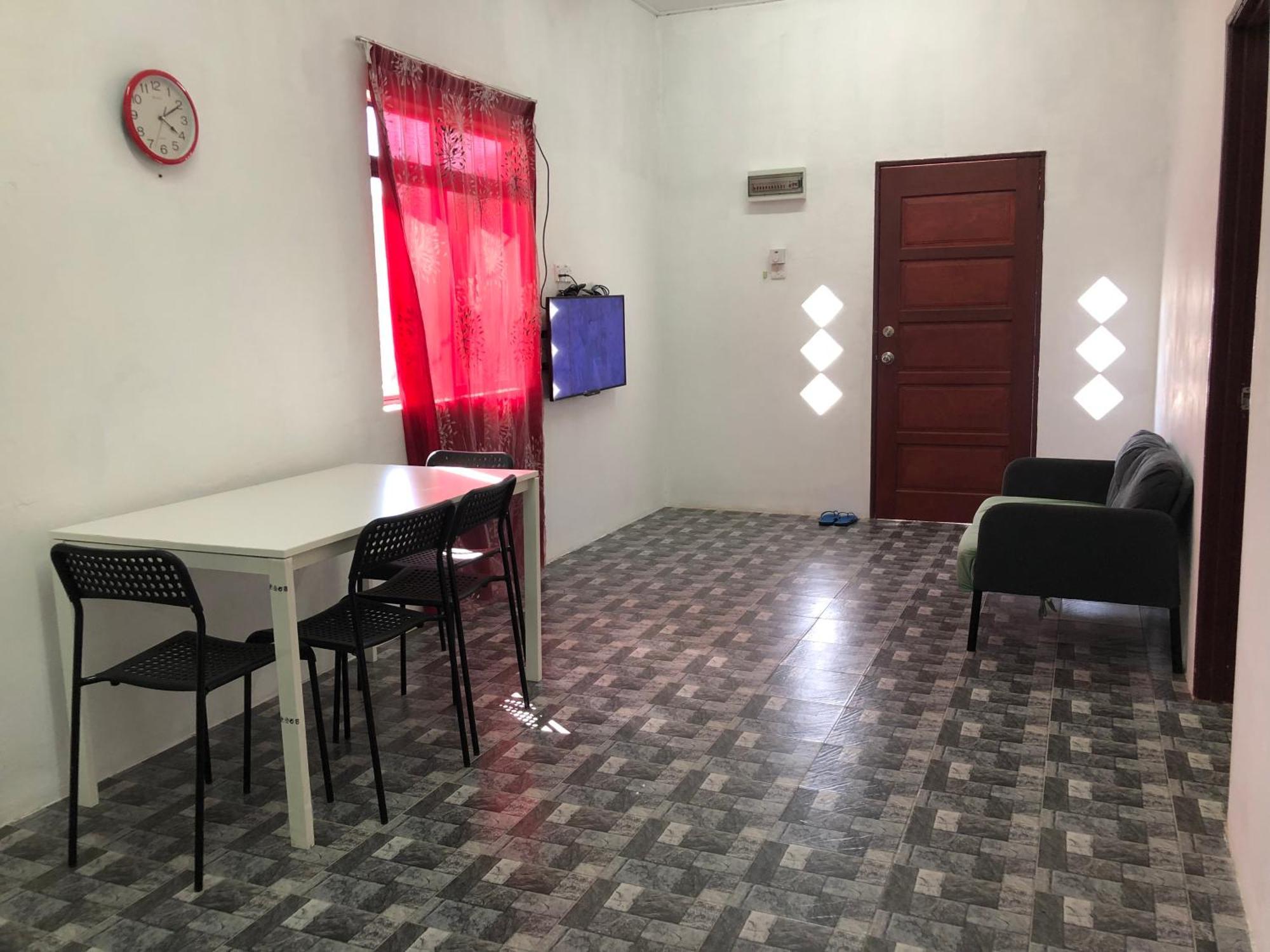 Homestay Idaman B B With 2 Room Aircond 2 Quen Bed And Not Sharing Room -Privacy 瓜拉丁加奴 外观 照片