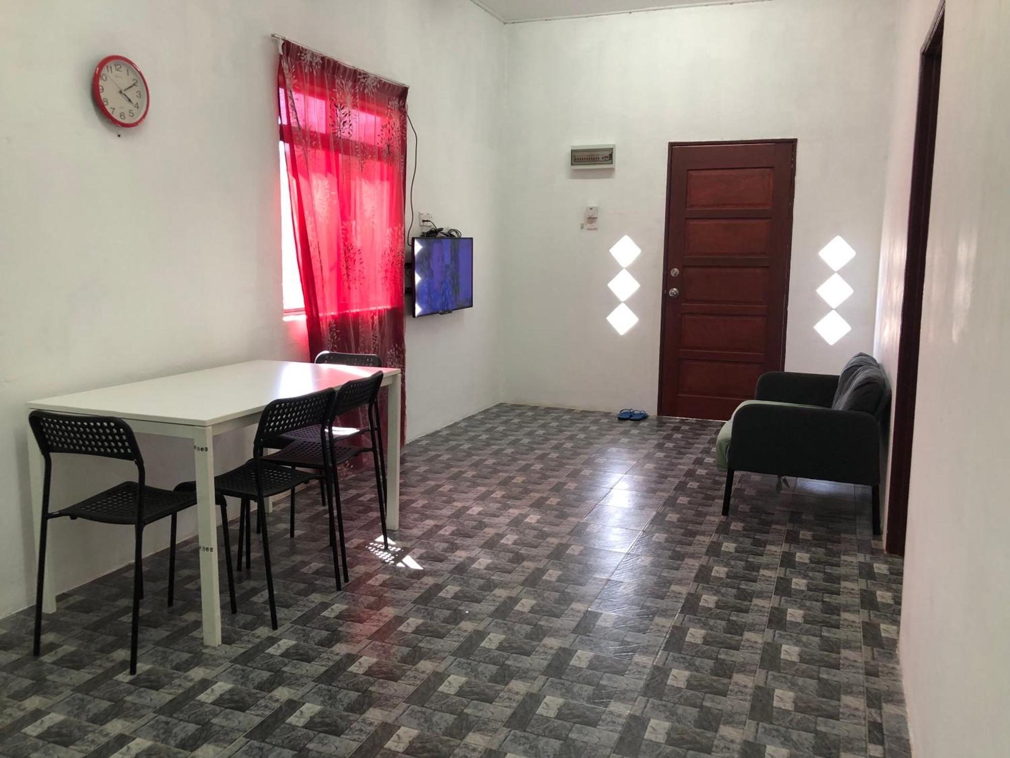 Homestay Idaman B B With 2 Room Aircond 2 Quen Bed And Not Sharing Room -Privacy 瓜拉丁加奴 外观 照片