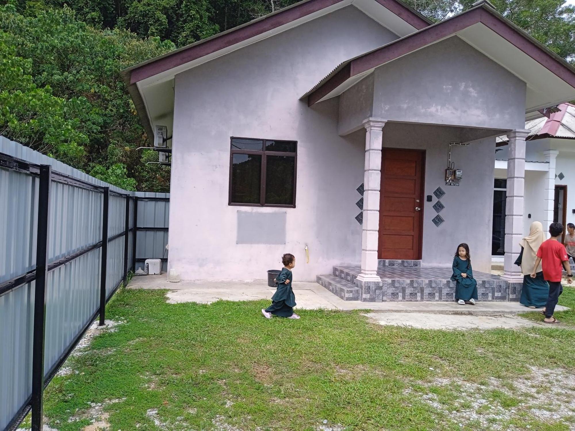 Homestay Idaman B B With 2 Room Aircond 2 Quen Bed And Not Sharing Room -Privacy 瓜拉丁加奴 外观 照片